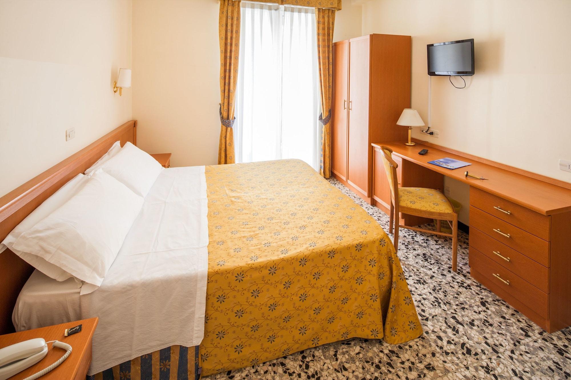 Hotel Curtis Centrale Alassio Exterior photo
